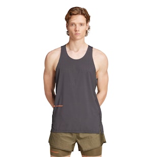 Main image showing a product in the gallery